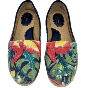 Boc Born Concept Floral Flat Shoes Espadrilles Franki Hawaiian Women 6.5 Comfort
